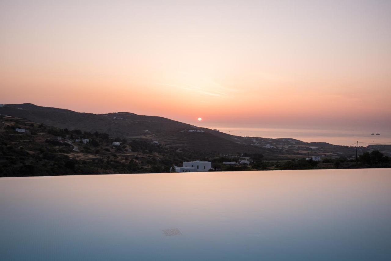 Noble 7 Suites - Adults Only - Onar Hotels Collection Páros Exterior foto